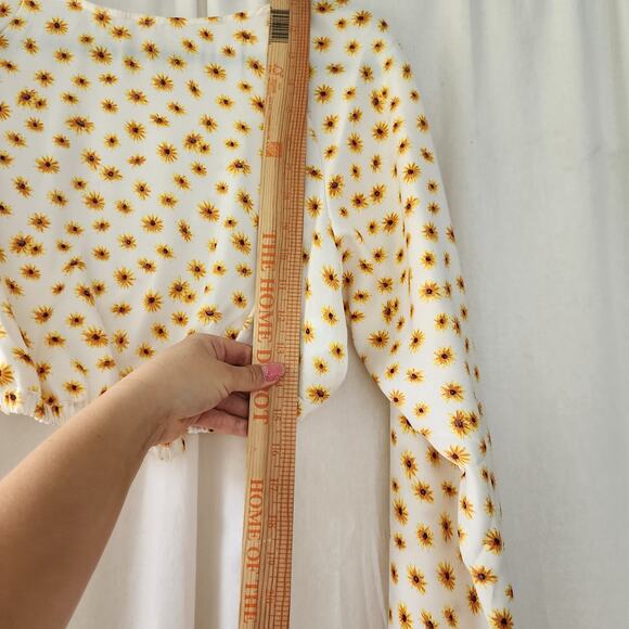 We wore what Onia Billow sleeve ditsy floral crop top sunflower S boho festival - Picture 8 of 9